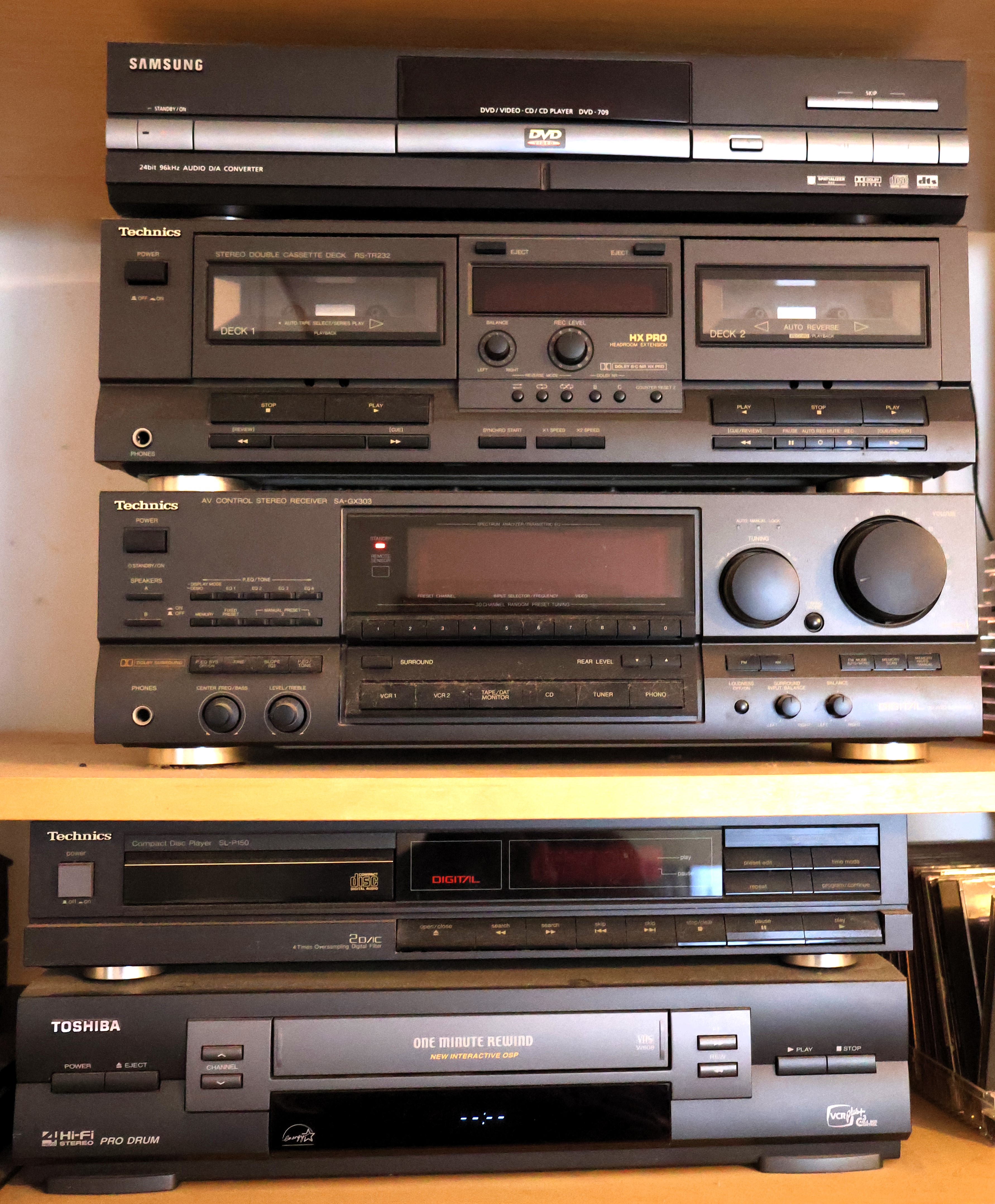 Lot Detail - Stereo Equipment Including Samsung DVD/CD Player