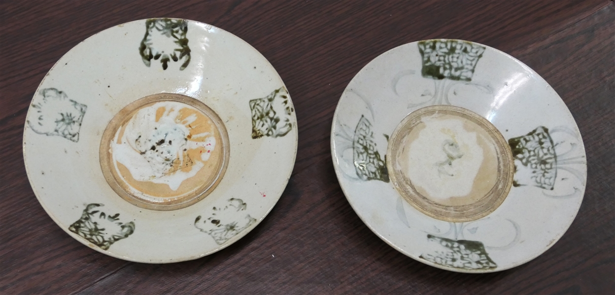 2 Chinese Ming Dynasty Swatow Export Plates / Bowls -Measuring 9 3/4" and 9 1/2" Across