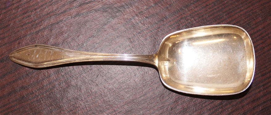 Towle Sterling Silver Mary Chilton 1912 9 Serving Spoon - Weighs 89.2 Grams