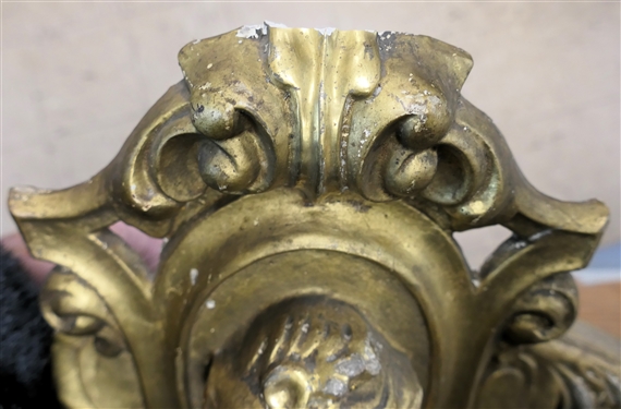 Incredible 19th Century Giltwood Window Cornice - Woman's Bust in Center - Ornate Center Crest and Corner Pieces - From Longgrass Plantation - Overall Measures 55