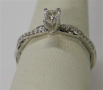 Very Beautiful Blue Nile Diamond Engagement Ring - New Never Presented - Petite Twist Diamond Engagement Ring in 14kt White Gold - Center Diamond GIA Certified .42 Carat, D Color, IF Clarity -...