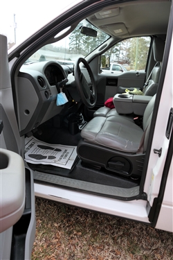 2007 Ford F150 XL - 176,062 Miles, Manual Transmission, New Battery - Runs Well