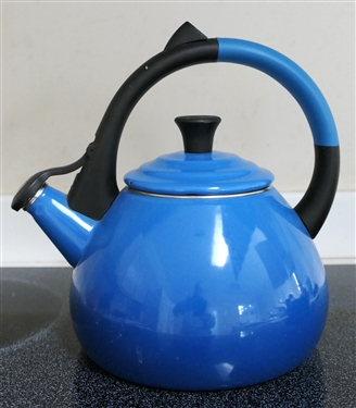Le Creuset Blue Enamel Tea Kettle. 1.5 Liters - Clean Inside 