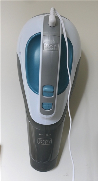 Black and Decker Strong Suction Dust Buster 