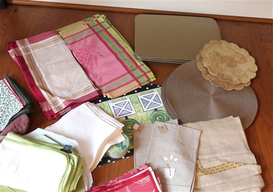 Large Lot of Tableware - Placemats, Cloth Napkins, Tea Towels - Christmas, Shell, Green Croc Embossed, and Woven 