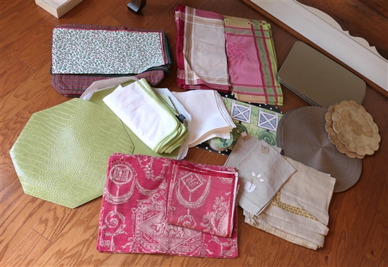 Large Lot of Tableware - Placemats, Cloth Napkins, Tea Towels - Christmas, Shell, Green Croc Embossed, and Woven 
