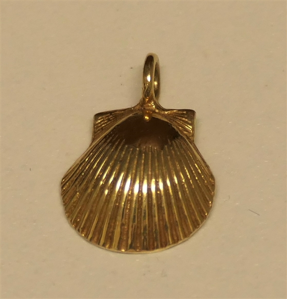 14kt Yellow Gold Sea Shell Pendant - Pendant Measures 3/4" Long 1/2" Across