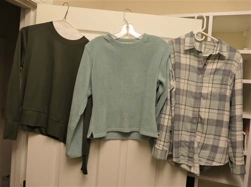 Lot of Outdoor and Athletic Apparel Kuhl Button Down, Horny Toad Fleece, Vuori Shirt, Pull Over and Joggers, and Athleta Hoodie - All Size Small 