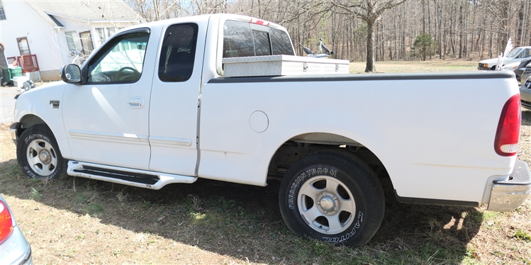 1999 Ford F-150 - Extended Cab  Truck