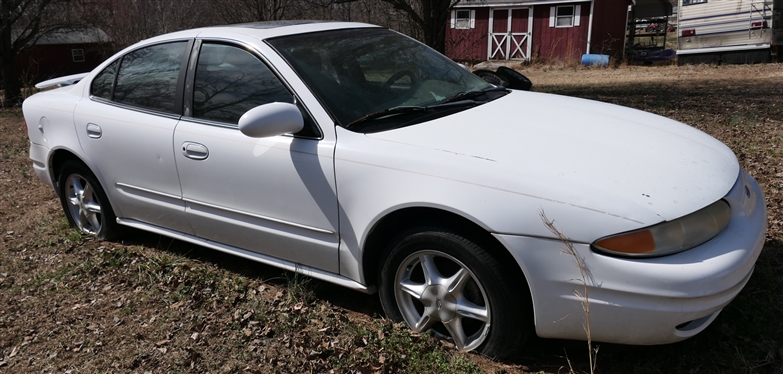 2001 Oldsmobile Alero - 4 Door Sedan