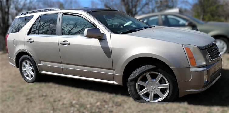 2004 Cadillac SRX SUV 
