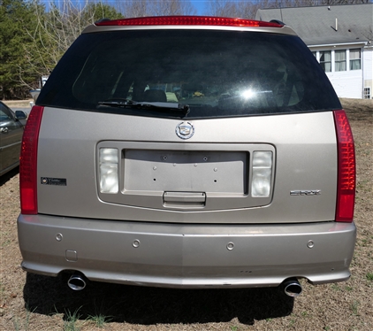2004 Cadillac SRX SUV 