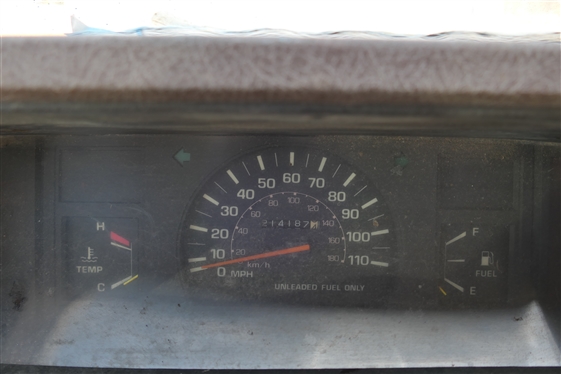 1985 Toyota XE Pickup Truck with Dual Axel - Flat Bed - 214187 Miles