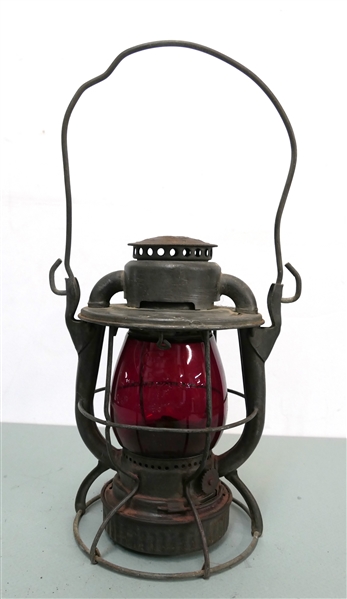 Dietz Vesta N.Y. N.H. & H (New York, New Haven, and Hartford) Railroad Lantern - Dietz Vesta - New York USA Red Globe - Last Pat. Date S-7-46 - Lantern Measures 10" Tall 