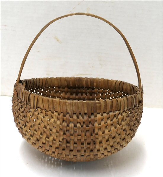 Small Antique Finely Woven 2 Tone Oak Splint Basket - 2 Colors - Basket Measures 4" Tall 6 1/2" by 6" - Not Including Handle 