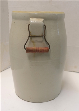 5 Gallon Stone Churn - Blue Crown with 5 - 2 Wood Bail Handles 