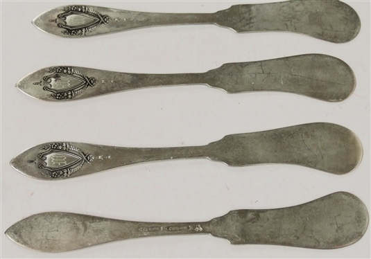 13 Pieces of Lunt Mount Vernon Sterling Silver Flatware - 1 Master Butter Knife and 12 Individual Butter Knives - All Monogrammed M - 309.1 Grams (9.93 Troy Ounces) Total Weight 