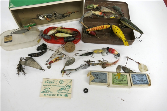 Collection of Vintage Fishing Tackle - Wooden Lures, New Old Stock Hooks, Jitterbug, and Spinnerbaits - With Metal Tackle Box 