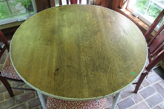 Nice Round Wicker Table with Oak Top and 4 Matching Red Painted Chairs - Table is 30 Tall 44 1/2 Across - Chairs are Red Painted with Red Ikat  Cushions 