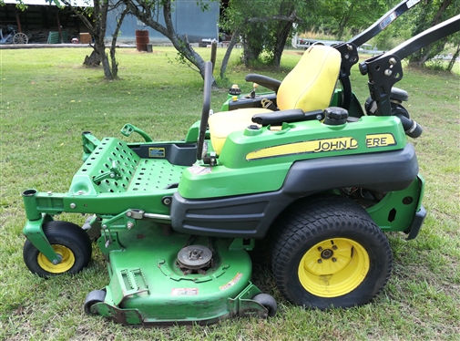 John Deere Zero Turn Mower -Z Trak Pro
