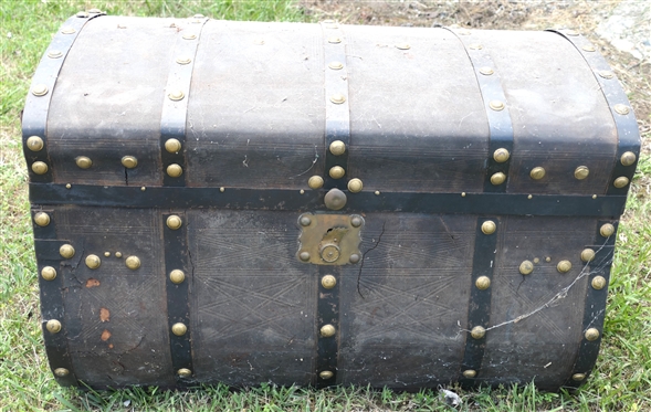 Stagecoach Trunk 