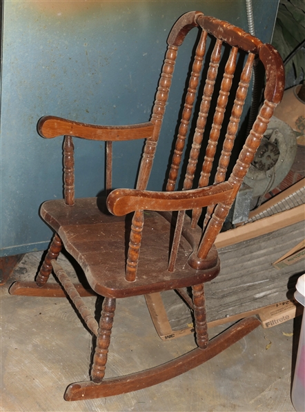 Wood Rocking Chair 