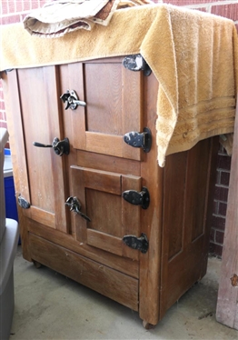 Another Oak Ice Box!