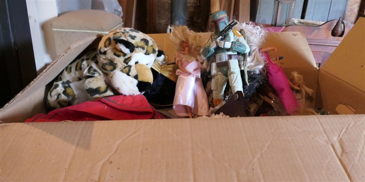 Vintage Toys -Barbies - Soldiers