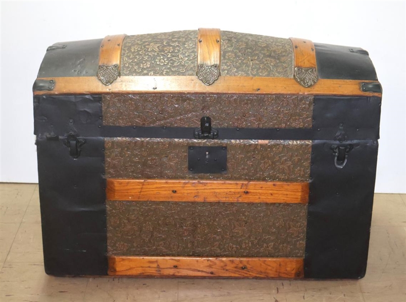 Round Top Trunk with Oak Bands - 1 Leather Strap Handle - Missing Tray 
