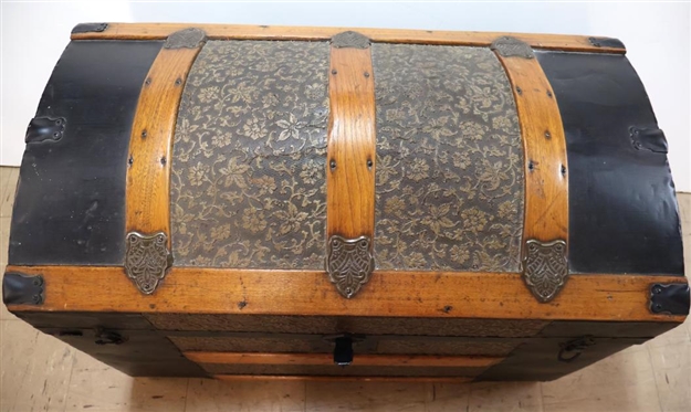 Round Top Trunk with Oak Bands - 1 Leather Strap Handle - Missing Tray 