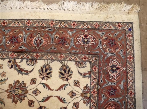 Floral Pattern Wool Rug - Off White Back Ground - Hand Knotted - Rug is 9' by 6'2 - Needs Cleaning