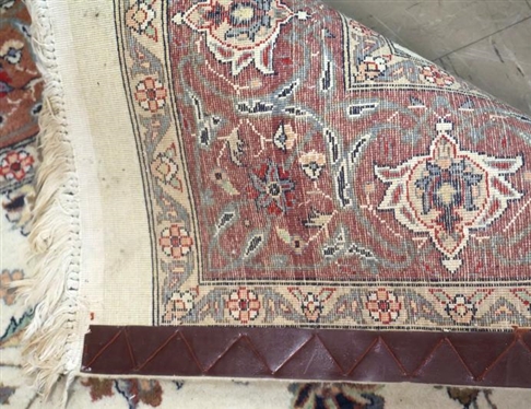Floral Pattern Wool Rug - Off White Back Ground - Hand Knotted - Rug is 9' by 6'2 - Needs Cleaning