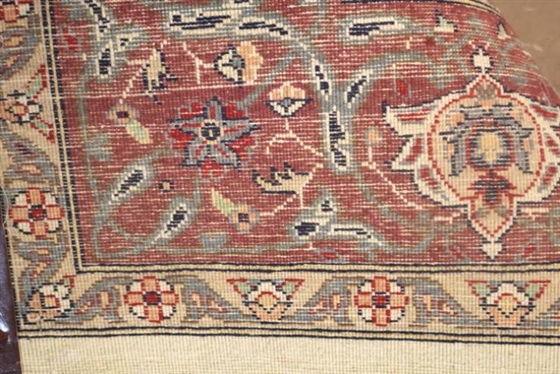 Floral Pattern Wool Rug - Off White Back Ground - Hand Knotted - Rug is 9' by 6'2 - Needs Cleaning