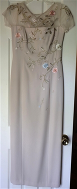 Maggy London Vintage Embroidered Dress  - Off White with Embroidered Flowers and Vines - Size 4