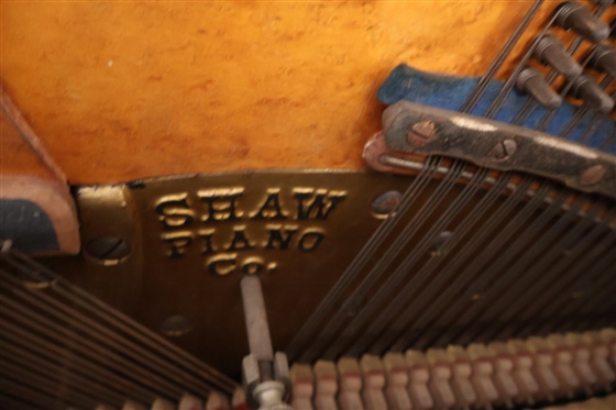 Shaw Piano Company Erie Penna Upright Piano -Pretty Mahogany Case with Flower and Scrolling  - All Keys Function - with Piano Bench 