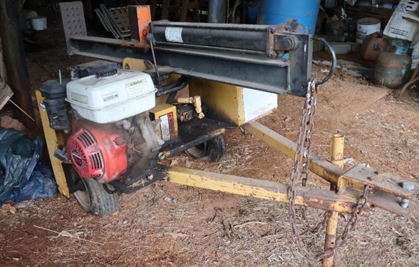 Vermeer Log Splitter - Honda 5.8 Motor - GX240