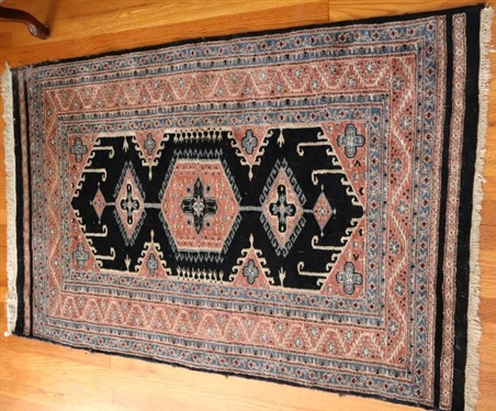 Hand Knotted Oriental  / Persian Wool Rug - Beautiful Design - Navy, Light Blue, Mauve and Cream - 61" by 38" 