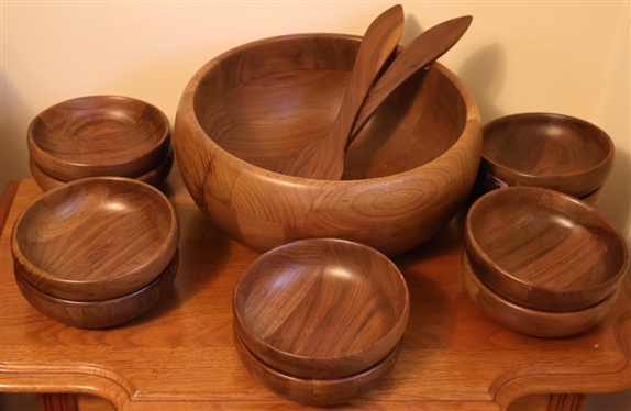 Richmond Cedar Works Salad Set - 10 - RCW Richmond Cedar Works - Danville, VA - Individual Salad Bowls - Salad Bowl is 12 Across - All  Bowls all Have Original Stickers 