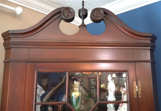 Fine Mahogany 1 Door Corner Cupboard with Broken Arch Pediment - Urn Finial - Geometric Fretwork Door with Individual Glass Panes - Paneled Door at Bottom - Top Fixed Wood Shelves with Curved Ends...