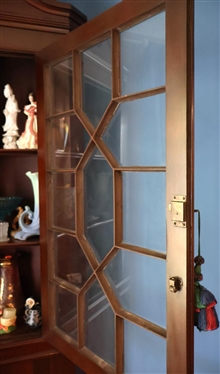 Fine Mahogany 1 Door Corner Cupboard with Broken Arch Pediment - Urn Finial - Geometric Fretwork Door with Individual Glass Panes - Paneled Door at Bottom - Top Fixed Wood Shelves with Curved Ends...
