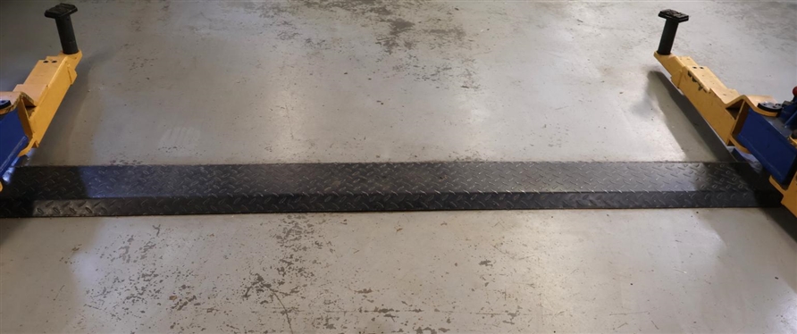 Saturday October 10th 9:00am - LIVE ONSITE Auction - Edwards Brothers Race Shop - Middleburg, NC - Pictures and Listing Represent a Small Portion of Items Being Sold - Absentee Bids Accepted 