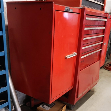 Saturday October 10th 9:00am - LIVE ONSITE Auction - Edwards Brothers Race Shop - Middleburg, NC - Pictures and Listing Represent a Small Portion of Items Being Sold - Absentee Bids Accepted 