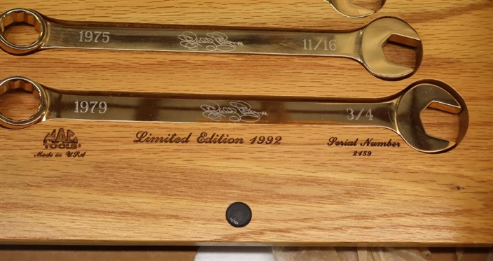 MAC Tools Richard Petty 1992 Limited Edition Wrench Set in Fitted Oak Case - Serial Number 2159 - with Trading Cards (Factory Sealed) In Original Outer Cardboard Box 