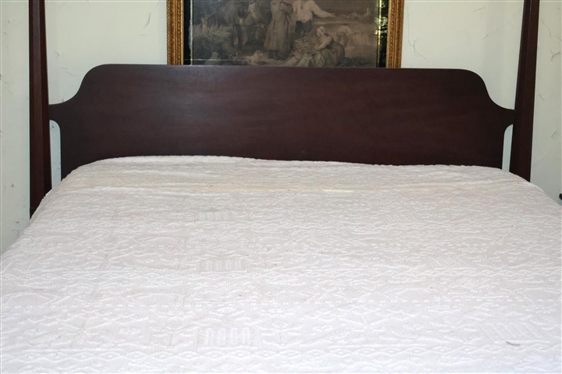 Henkel Harris Virginia Galleries Mahogany Poster Bed - Urn Finials with Canopy Frame At Top with Wood Rails - Queen Size - NO BEDDING 