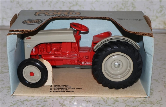 ERTL Ford 8N Tractor 1 /16 Scale in Original Box 